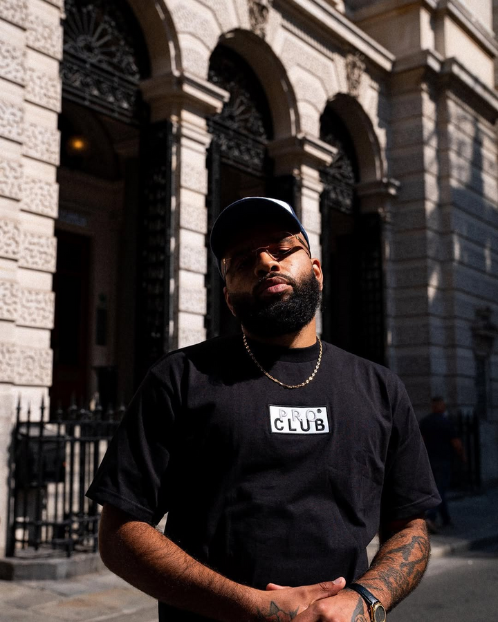 Pro Club Men's Heavyweight Short Sleeve Embroidered Box Logo Tee