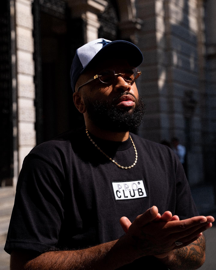 Pro Club Men's Heavyweight Short Sleeve Embroidered Box Logo Tee