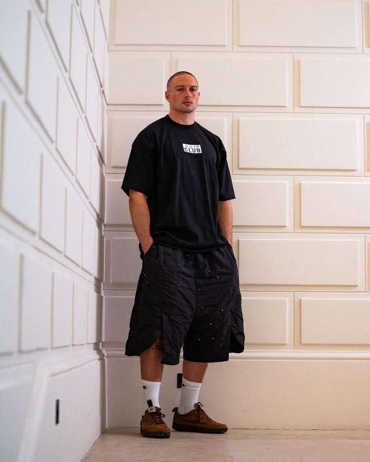 Pro Club Men's Heavyweight Short Sleeve Embroidered Box Logo Tee