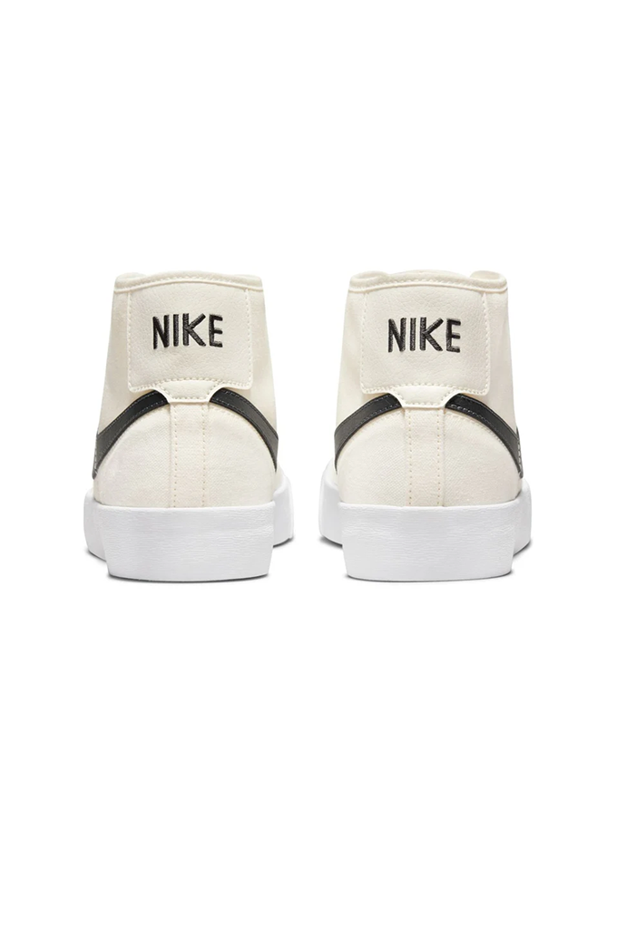 Nike SB Blazer Court Mid Skate Shoes