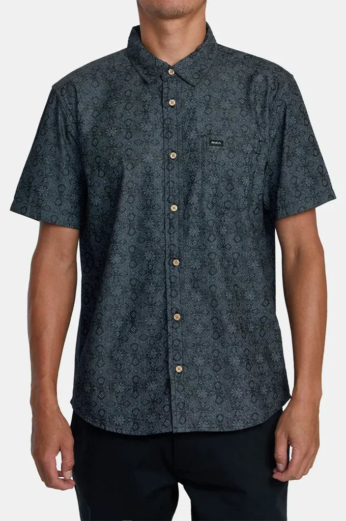rvca dress shirts That'll Do Print Short Sleeve Shirt This short sleeve shirt stands out with its all RVCA Men's RVCA Freeman Cord