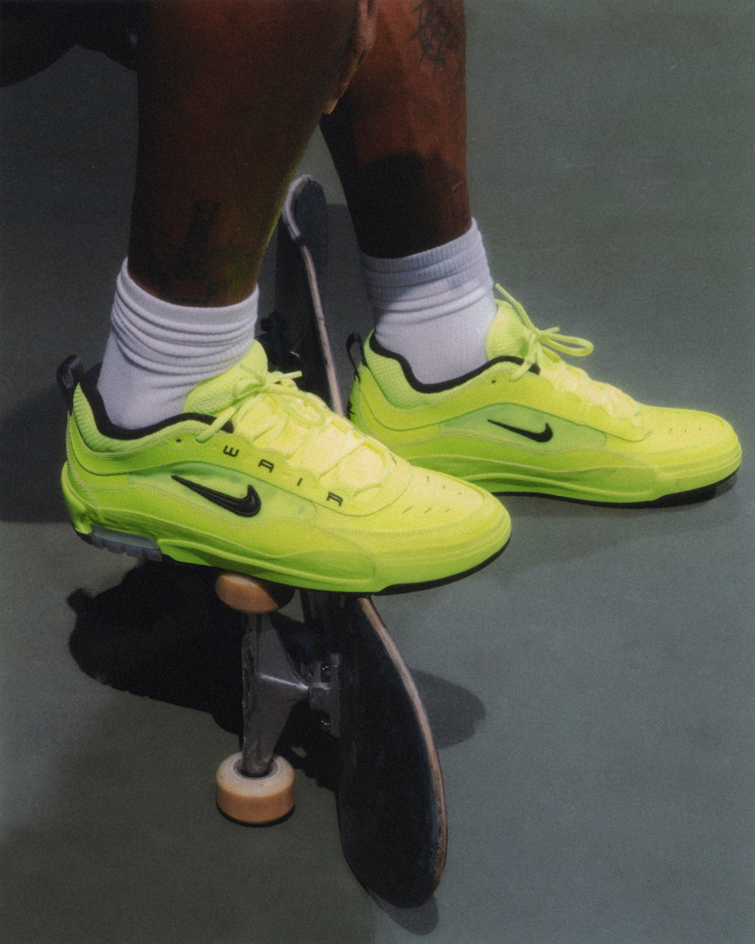 Nike SB Air Max Ishod "Volt" Skate Shoes