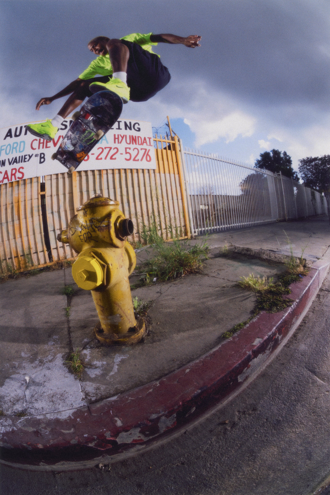 Nike SB Air Max Ishod "Volt" Skate Shoes