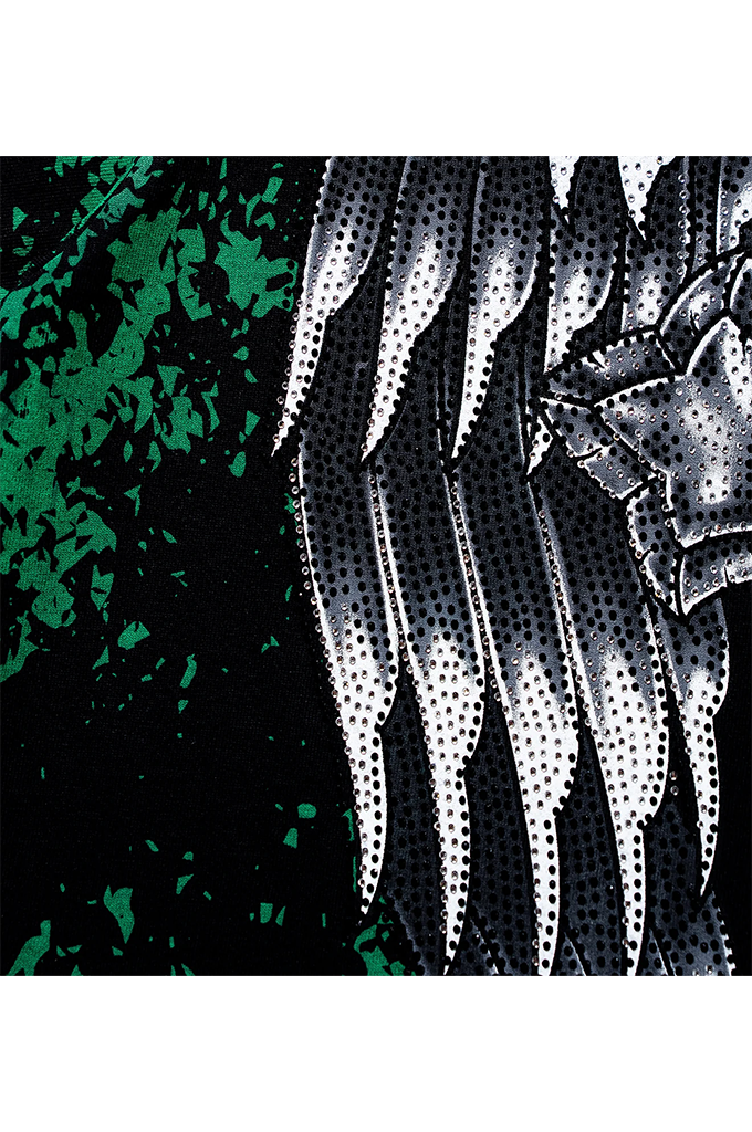 Close up of Affliction tee Rhine stones. 