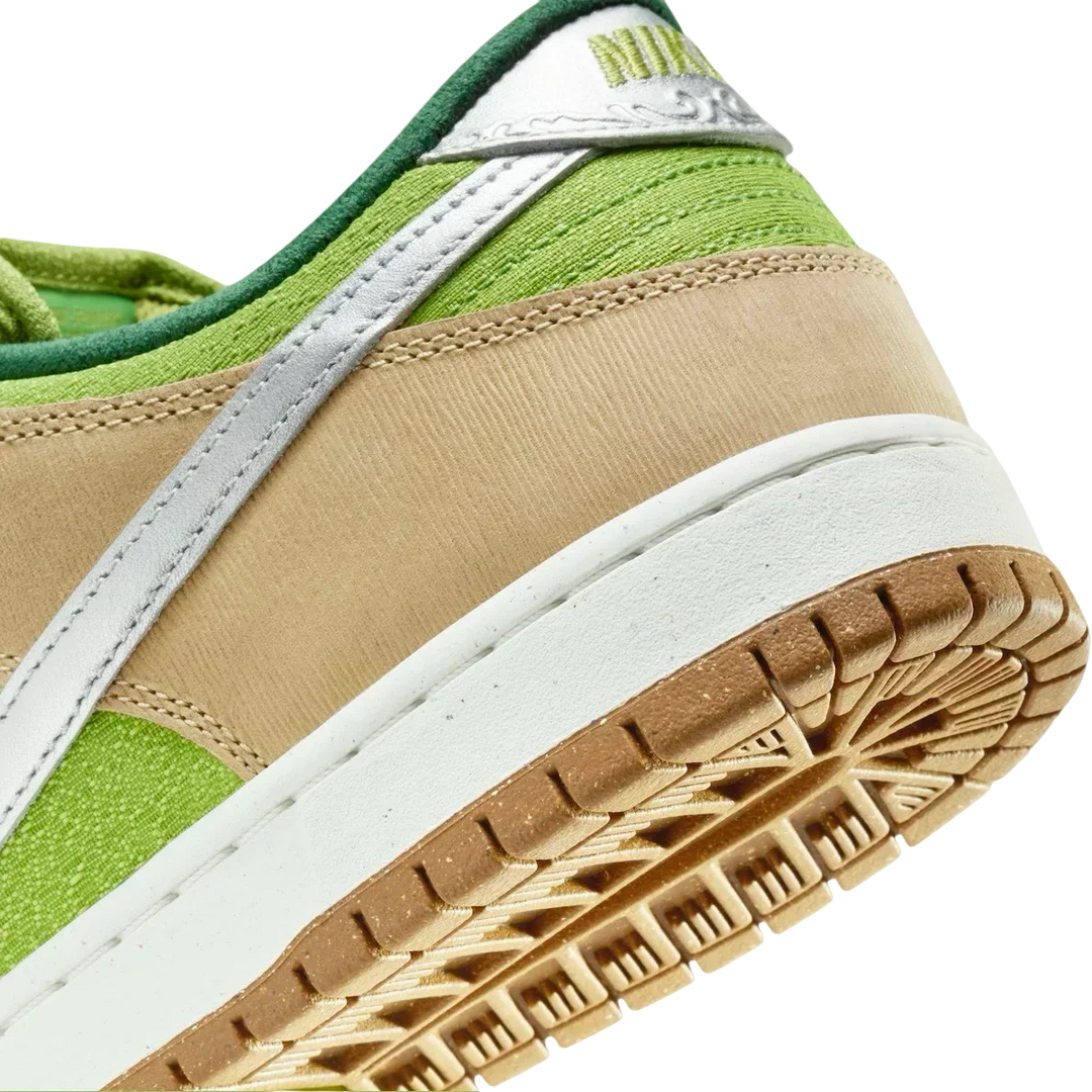Nike SB Dunk Low Pro Nike SB Dunk Low Pro
