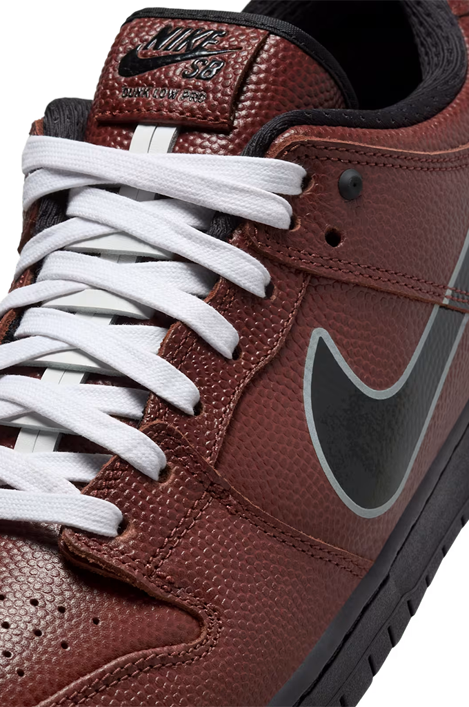 Nike SB Dunk Low x Limosine Skateboards Skate Shoes