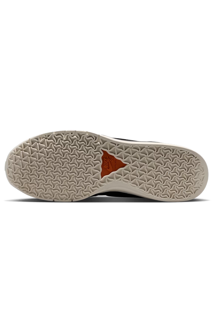 White sneaker sole on a white background#color_cobblestone-black-monarch