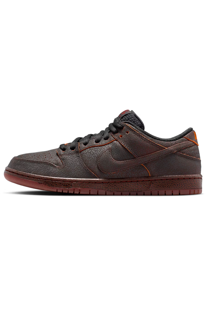 NIKE　SB　DUNK LOW PRO PRM　KRAMPUS　26cm nike-sb-shoes-nike-sb-dunk-low
