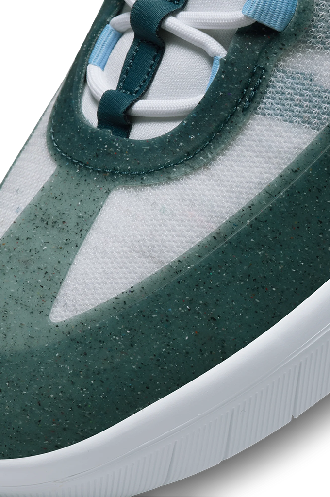 Nike SB Nyjah Free 2 Premium "Ash Green" Skate Shoes