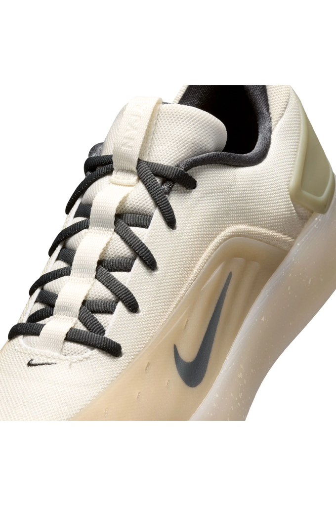 Nike SB Zoom Nyjah 4 Skate Shoes