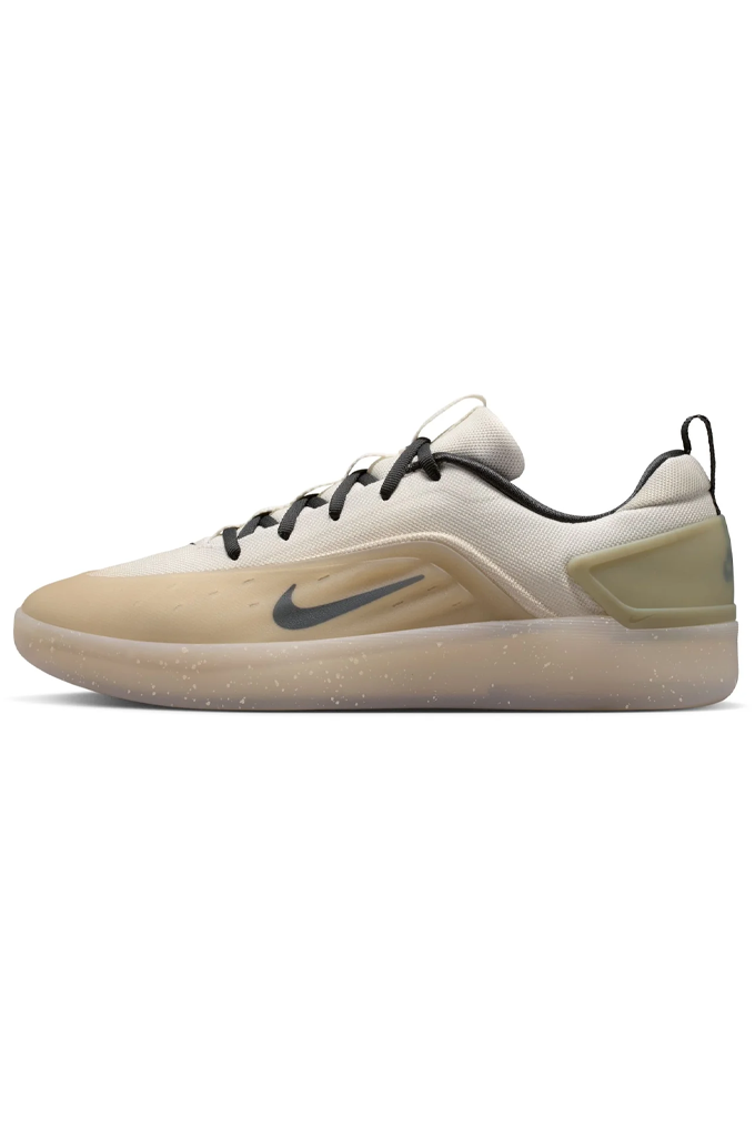 Nike SB Zoom Nyjah 4 Skate Shoes