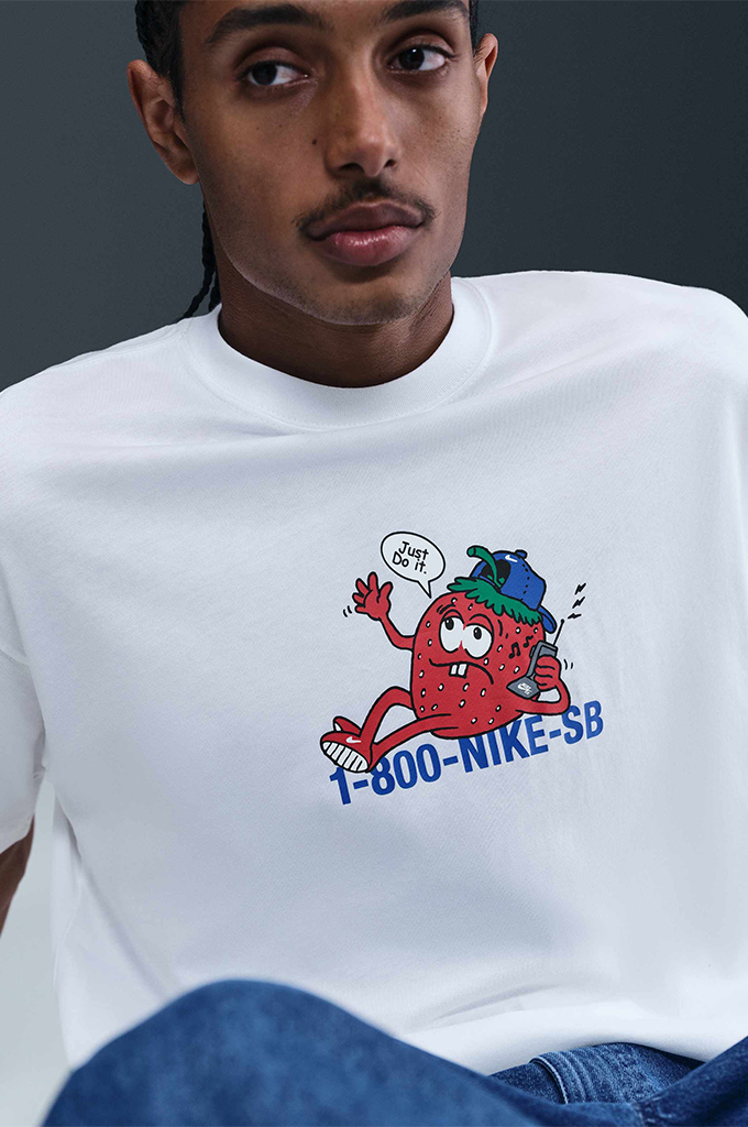Nike SB Max90 Flip Phone Skate Tee