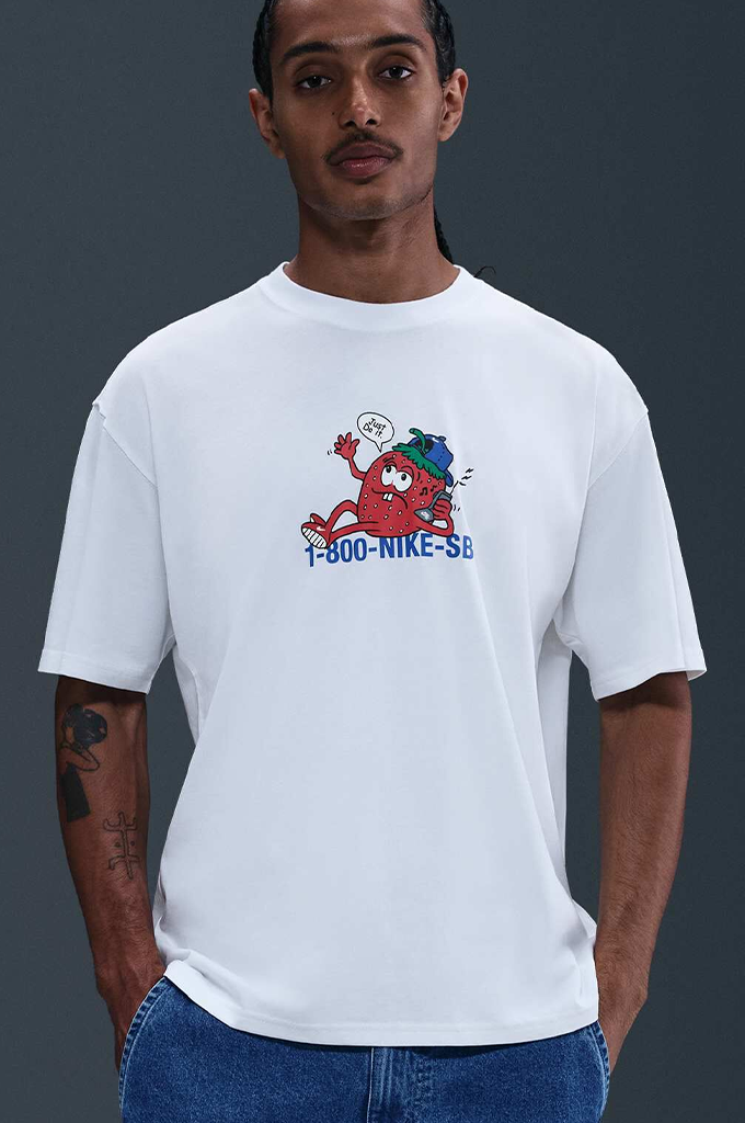 Nike SB Max90 Flip Phone Skate Tee