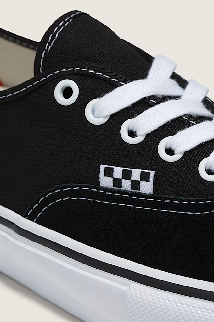 Vans Skate Authentic Shoe (Black/White)