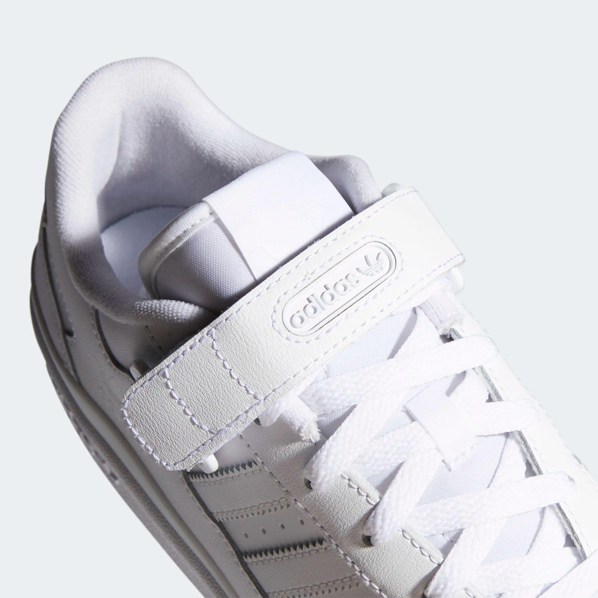adidas Originals FORUM LOW - Trainers - off white cream white core